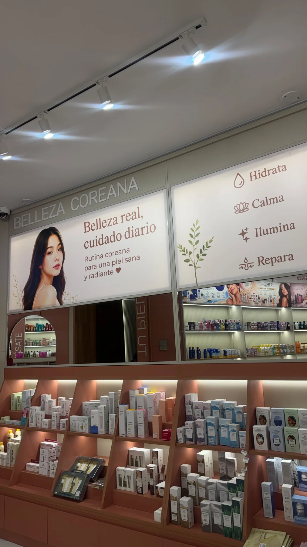 Zona de belleza coreana y cuidado de la piel en Bella Glow